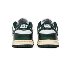 Nike Womens Dunk Low Vintage Green W E39E4