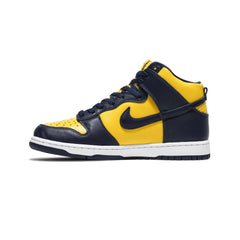 Dunk High Michigan 09061