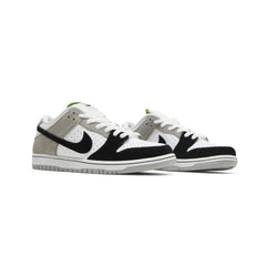 Sb Dunk Low Chlorophyll 2022 Bc3Bd