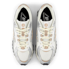 New Balance 204L Sneaker Womens