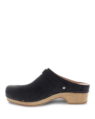 Women’s Berry Black Clog