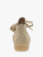 Women's Lance Desert Bootie 73.733.12