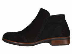 Women's Nefasi Black Velvet Nubuck Boot