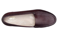 Women's Simplify Antique Wine Slip-On