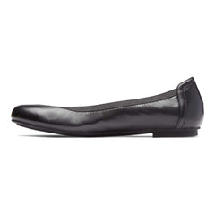 Women's Spark Caroll Black Flat