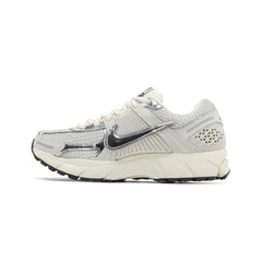Nike Zoom Vomero 5 Chrome 2024