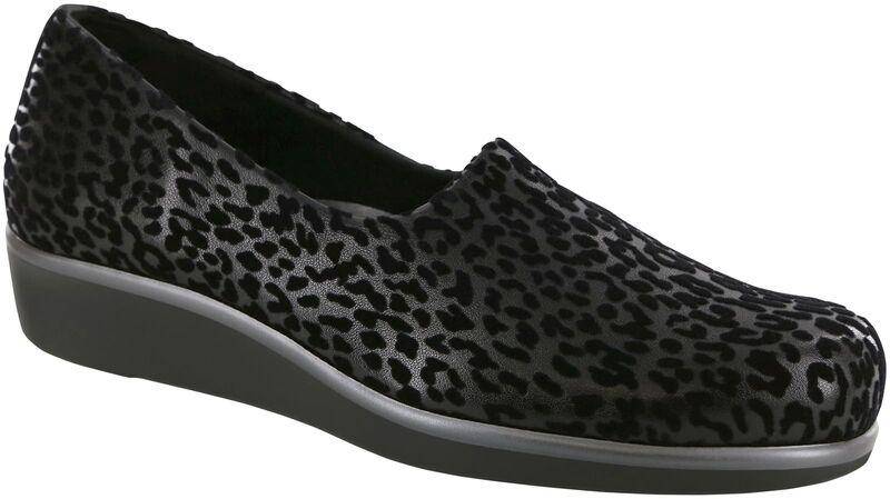 Women's Bliss Black Leopard Slip-On